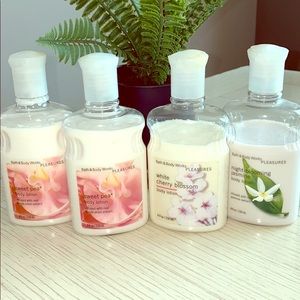 Bath & Body Works Lotion Lot x4 (Old School)